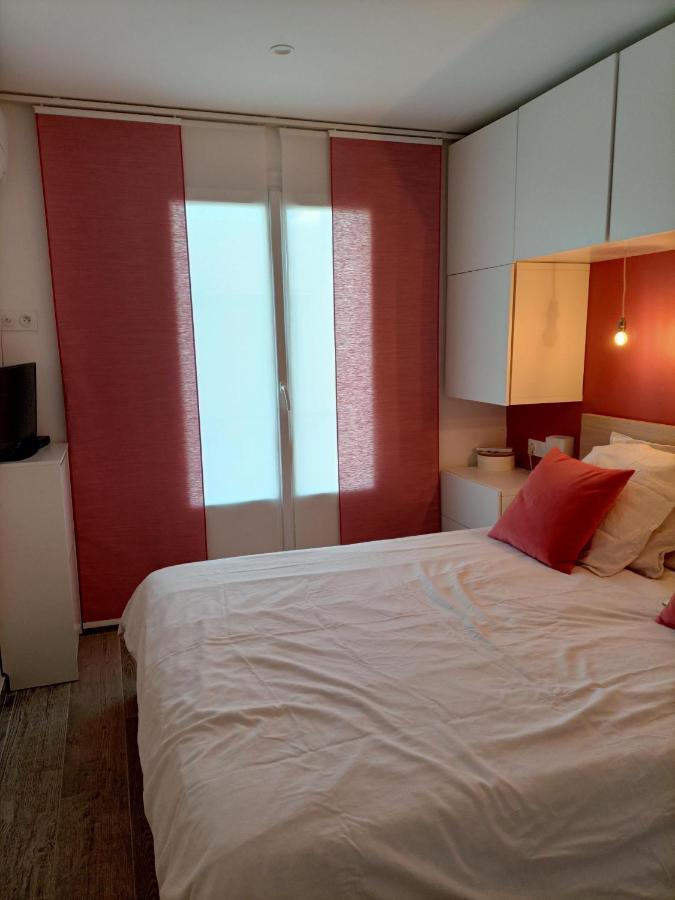 Appartement Proche Mer Avec Terrasse Et Jardin Privatif Hyères Екстериор снимка