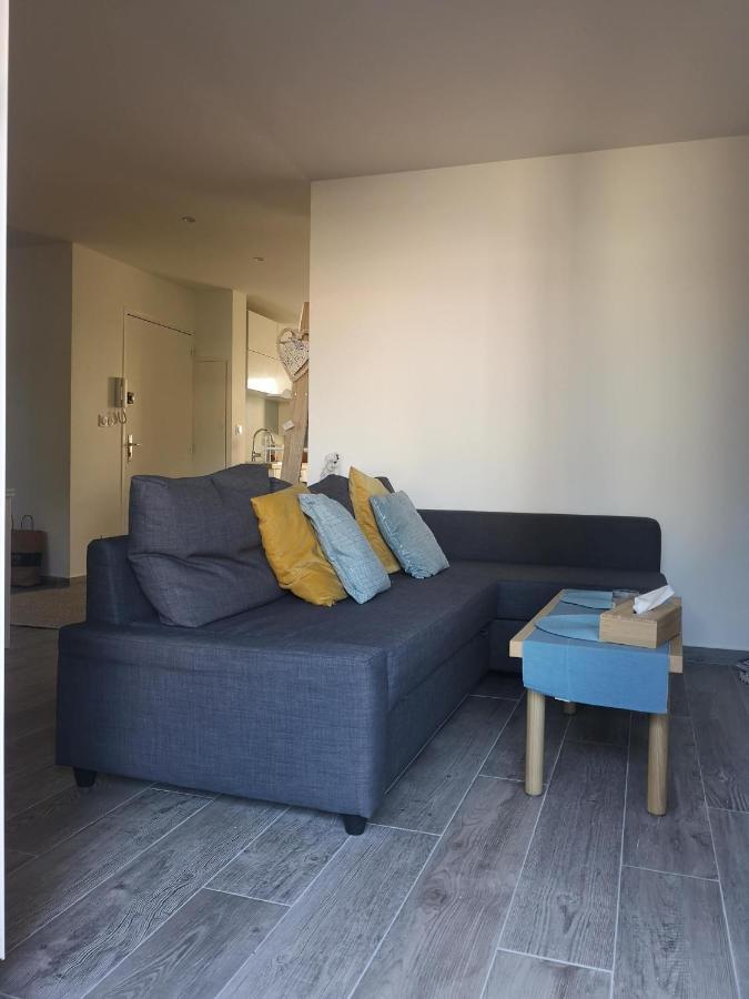 Appartement Proche Mer Avec Terrasse Et Jardin Privatif Hyères Екстериор снимка
