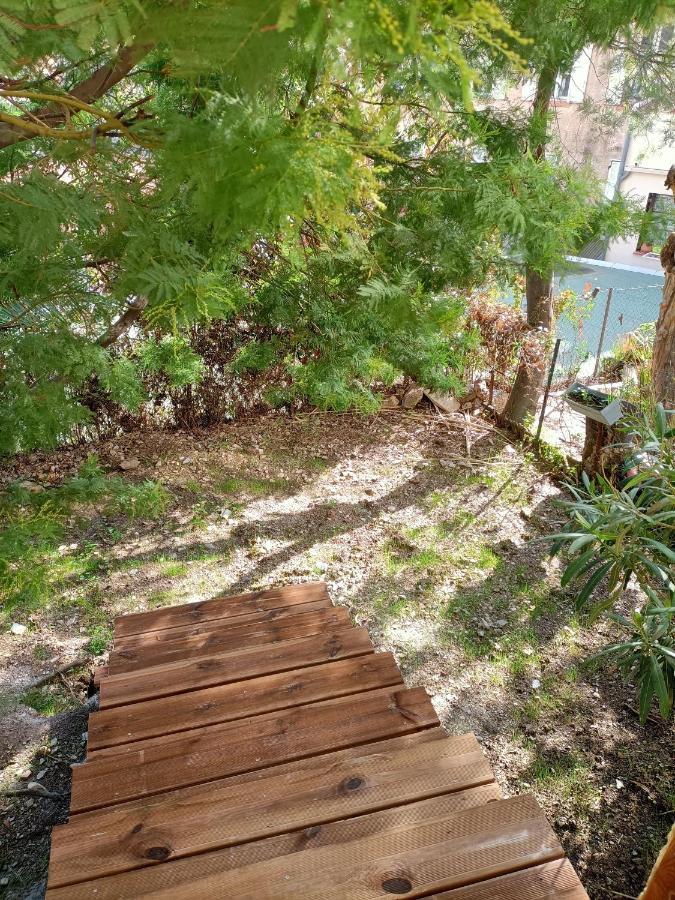Appartement Proche Mer Avec Terrasse Et Jardin Privatif Hyères Екстериор снимка