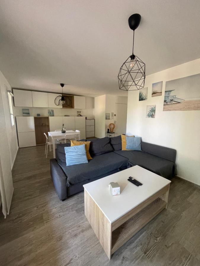 Appartement Proche Mer Avec Terrasse Et Jardin Privatif Hyères Екстериор снимка
