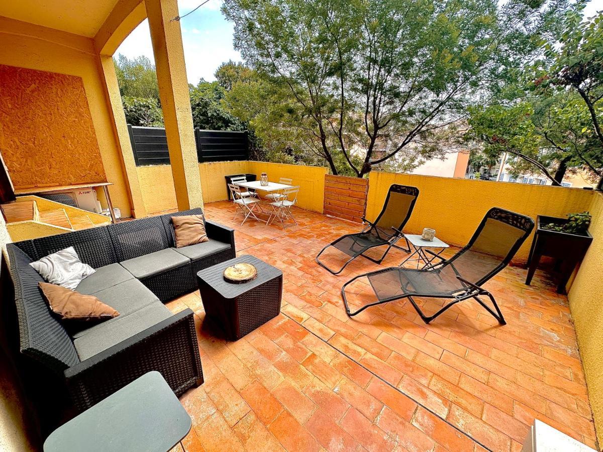 Appartement Proche Mer Avec Terrasse Et Jardin Privatif Hyères Екстериор снимка