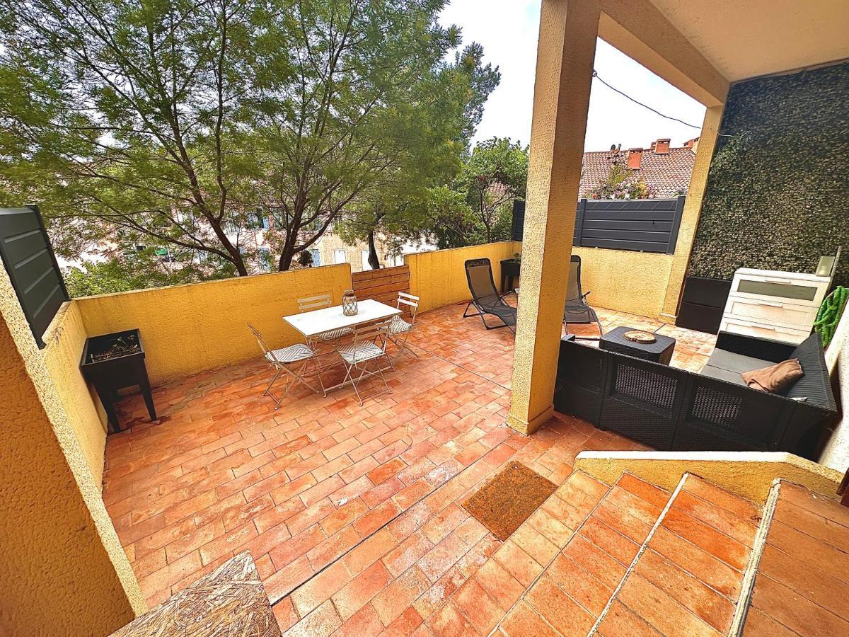 Appartement Proche Mer Avec Terrasse Et Jardin Privatif Hyères Екстериор снимка